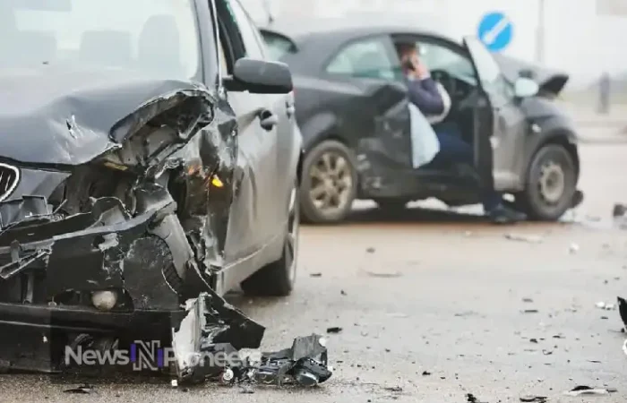 A Hartford car accident attorney discussing legal options with a client after a car crash.